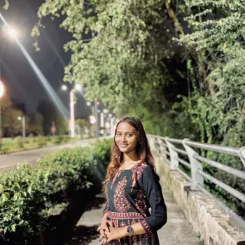 Anika Srivastava English Home Tutor in vipul khand  Lucknow with 1 Years Experience