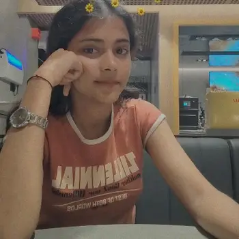 Soumy jaiswal Maths Home Tutor in Alambagh Lucknow with 2 Years Experience