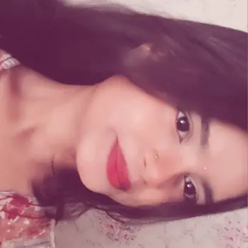 Vishakha kannaujiya English Home Tutor in Chowk Lucknow with 1 Years Experience