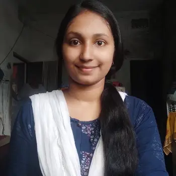 Madhumita Chaubey English Home Tutor in South City Lucknow with 1 Years Experience