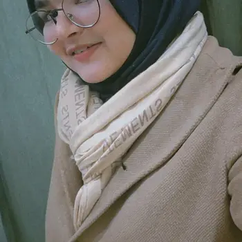 Aalameen Fatima English Home Tutor in Husainabad Lucknow with 6 Years Experience