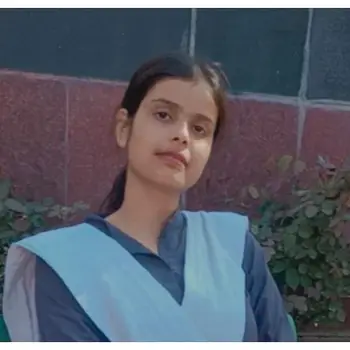 Muskan Mishra Maths Home Tutor in Takrohi Lucknow with 5 Years Experience