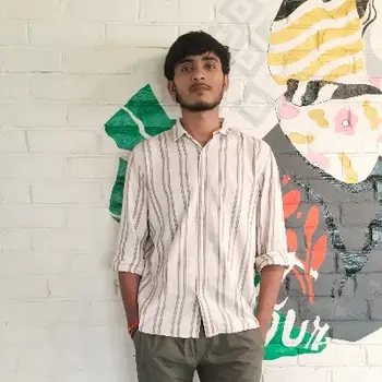 Harinandan Kumar Maths Home Tutor in Daliganj Lucknow with 4 Years Experience