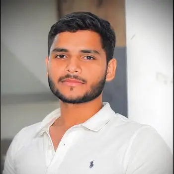 Nilesh Yadav Physics Home Tutor in BBD  Lucknow with 5 Years Experience