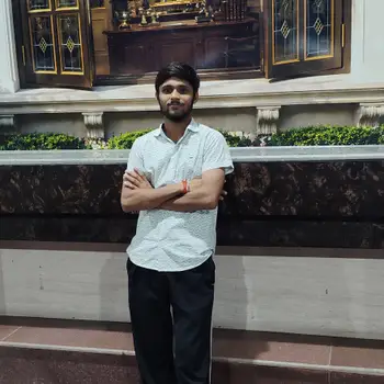 Ripunjay Tiwari Maths Home Tutor in Daliganj Lucknow with 2 Years Experience