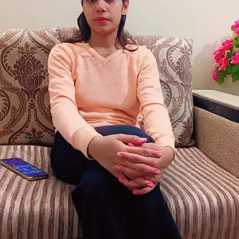 Sonam Yadav Hindi Home Tutor in Lucknow Cantonment Lucknow with 1 Years Experience