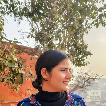 Sukanya Tiwari Maths Home Tutor in Chinhat Lucknow with 2 Years Experience