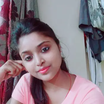 Muskaan Lodhi Economics Home Tutor in Aashiana Lucknow with 1 Years Experience