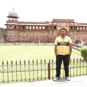 Suyash Dubey Maths Home Tutor in Lucknow University  Lucknow with 5 Years Experience