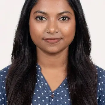 Seema Gupta English Home Tutor in Chinhat Lucknow with 2 Years Experience