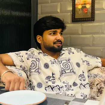 Suraj kumar Maths Home Tutor in Hazratganj Lucknow with 3 Years Experience