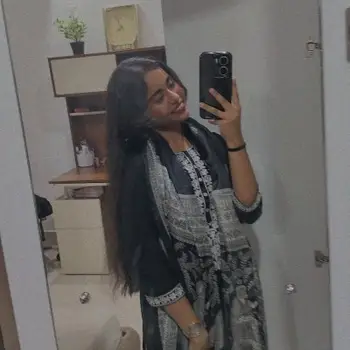 Varnika Singh – Female Home Tutor in Aashiana Lucknow | Maths Tuition with 1 Years Experience