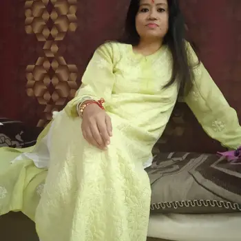 Deepika Gurung  Tutor From tiwariganj Lucknow