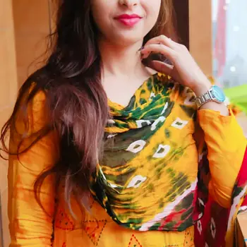 Priyanka Pandey  Tutor From Indira Nagar Lucknow