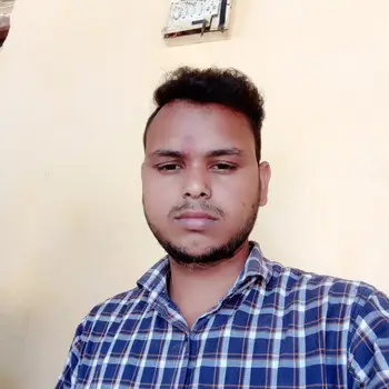 Pawan Kumar Maurya home tutor in Daliganj Lucknow