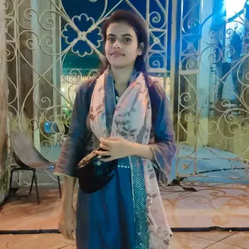 Alia khan Tutor From Hazratganj Lucknow