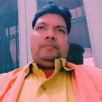 Akhilesh tripathi Tutor From Aliganj Lucknow