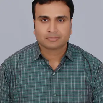 Arvind Upadhyay home tutor in Gomti Nagar Lucknow
