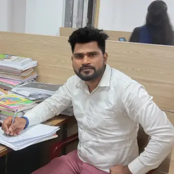 Avinash Bajpai home tutor in Aliganj Lucknow
