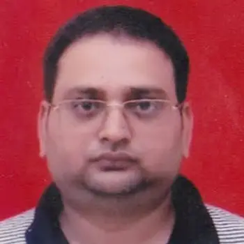 Raghavendra Kumar Pandey home tutor in Gomti Nagar Lucknow