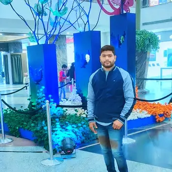 Manish Kumar  Tutor From Khadra Lucknow