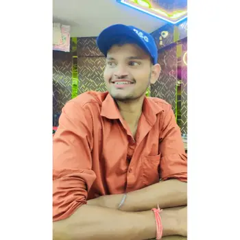 Akash yadav Tutor From Indira Nagar Lucknow