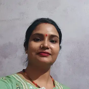 MEENAKSHI  Tutor From Triveni Nagar Lucknow