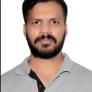 Saurabh Bajpai home tutor in Buddeshwaram Lucknow