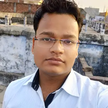 Shivam Nigam home tutor in Aliganj Lucknow