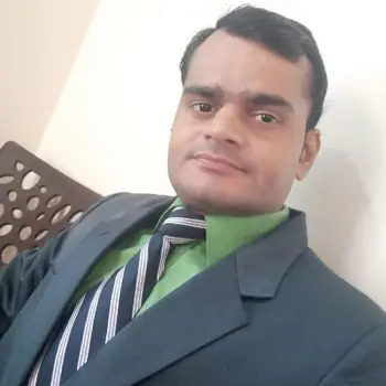 Neeraj Kumar Verma  Tutor From Tedhi Puliya Lucknow
