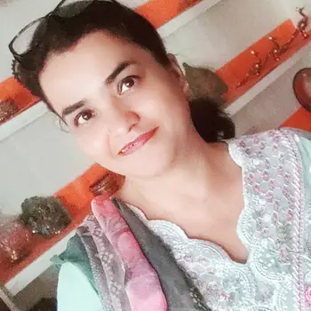 Zeenat Tutor From Gomti Nagar Lucknow