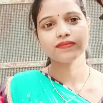 Deepa Shrivastava  Tutor From Alambagh Lucknow