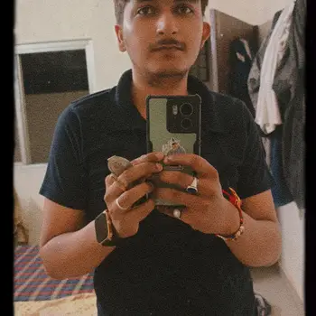 Shivansh Pandey Tutor From Triveni Nagar Lucknow