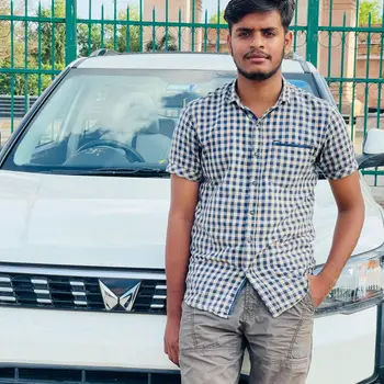 Utkarsh Kumar singh Tutor From Aliganj Lucknow