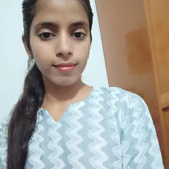 Anshika verma  Tutor From Aliganj Lucknow