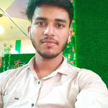 Sandeep Singh  Tutor From Nilmatha Lucknow