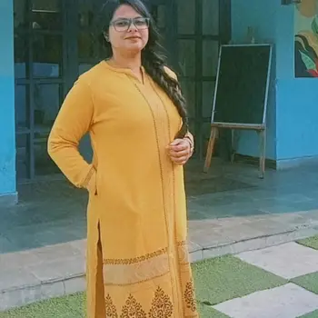 PRIYANSHI SINHA home tutor in Aliganj Lucknow