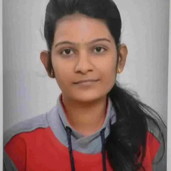Akansha singh home tutor in Aliganj Lucknow