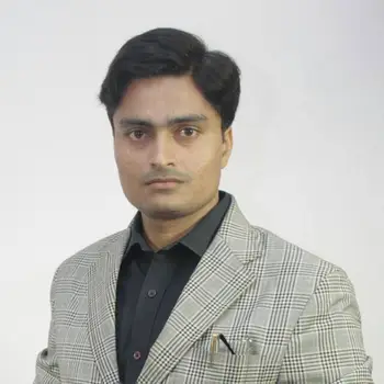 Manish Pathak  Tutor From Vinamra Khand Lucknow