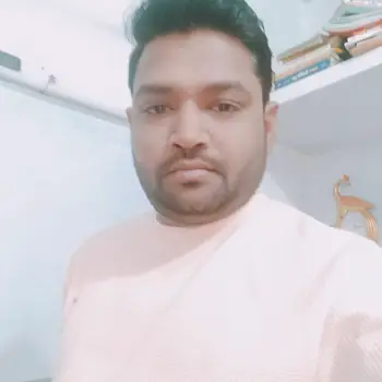 Anup Kumar  home tutor in Chaupatiyan Lucknow
