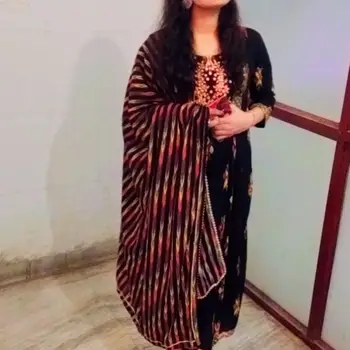 Shivani Mishra Tutor From Aishbagh Lucknow