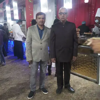 Abhishek singh Tutor From Indira Nagar Lucknow