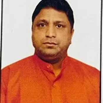 Anubhav Tutor From Aliganj Lucknow